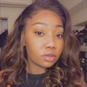 13x4 18” lace front wig